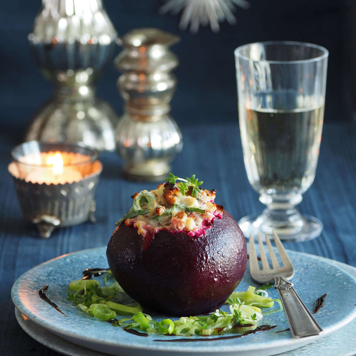 Rote Bete mit Gorgonzola-Apfel-Pekannuss-Füllung