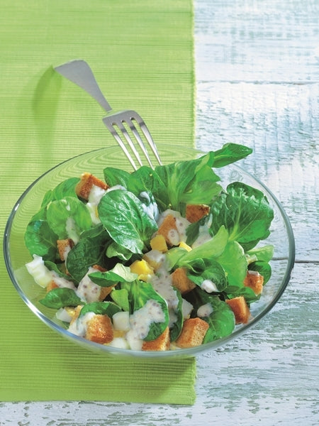 Feldsalat mit Joghurt-Senf-Sauce