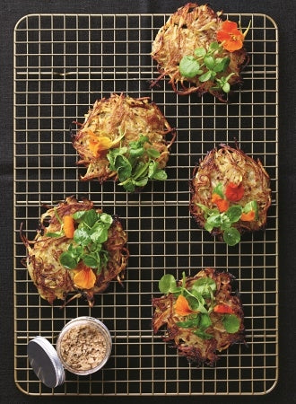 Kartoffel-Apfel-Rösti mit Brunnenkressesalat