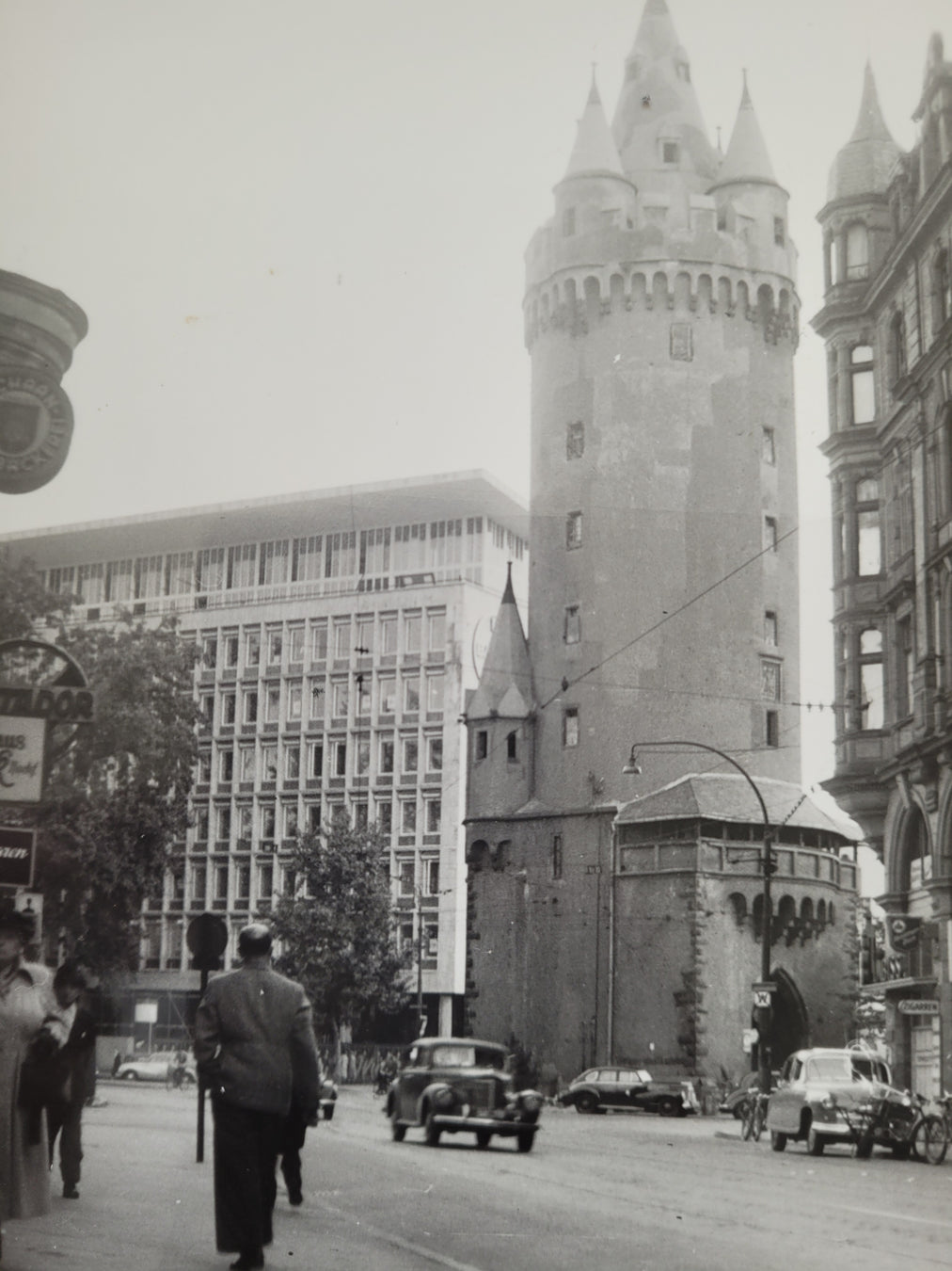 Eschenheimer Turm historisches Bild